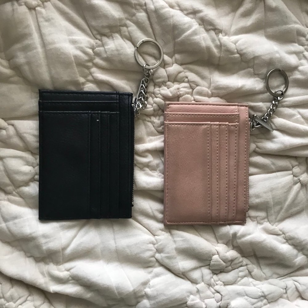 2 card holders